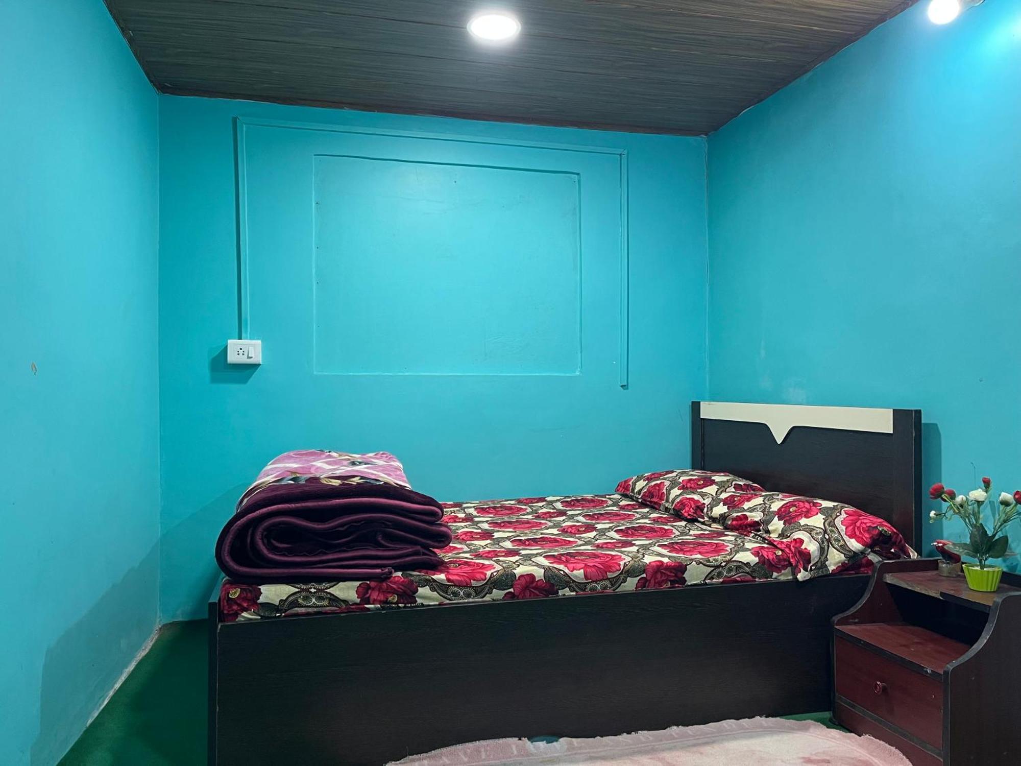 Pradhan Homestay Mirik - Homestay Beside Mirik Lake Экстерьер фото